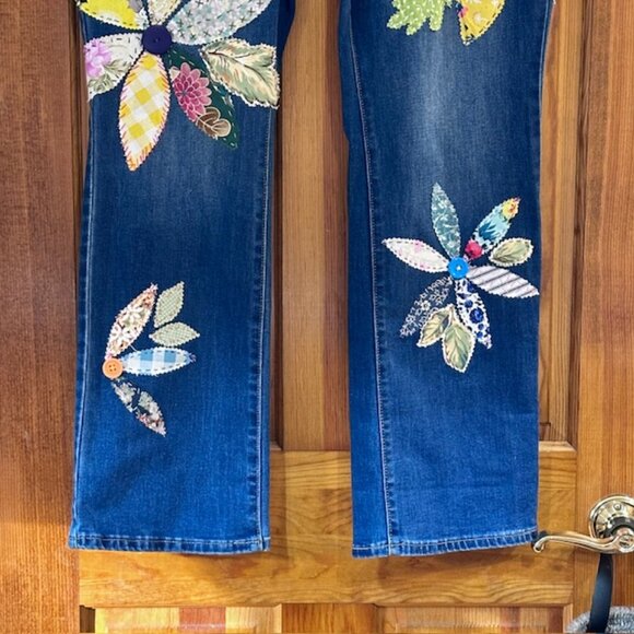 Old Navy Flower Patchwork embellished jeans, Sz 16 midrise boot cut Boho style - Picture 10 of 11